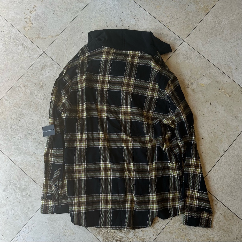 Men’s Flannel with Hood No Boundaries Black and Tan Plaid Casual Shirt Size Larg - Picture 6 of 6